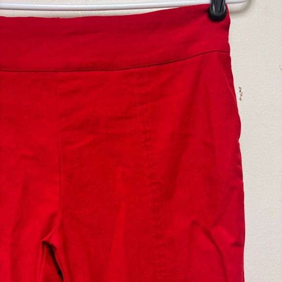 Sourpuss Sugar Pie Red Swallow Capris Leggings - Picture 5 of 13